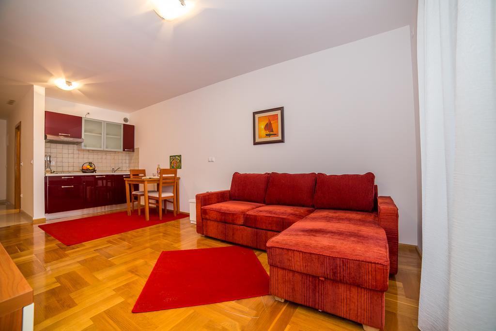 Apartments Kristina Makarska Ngoại thất bức ảnh