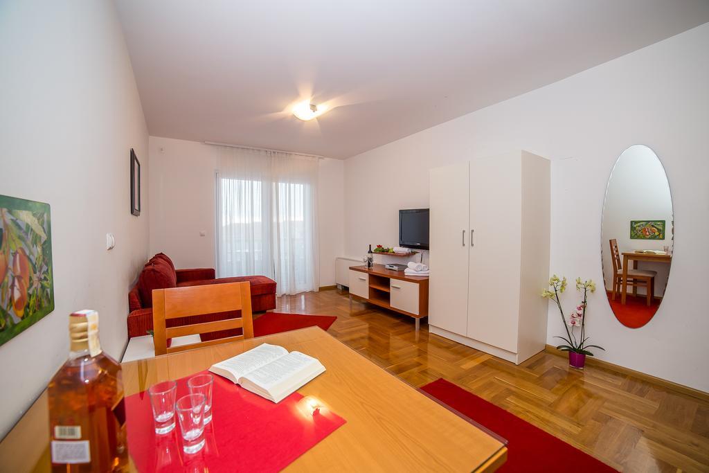 Apartments Kristina Makarska Ngoại thất bức ảnh