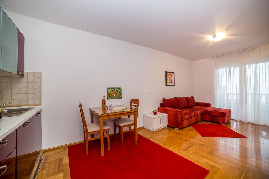 Apartments Kristina Makarska Ngoại thất bức ảnh