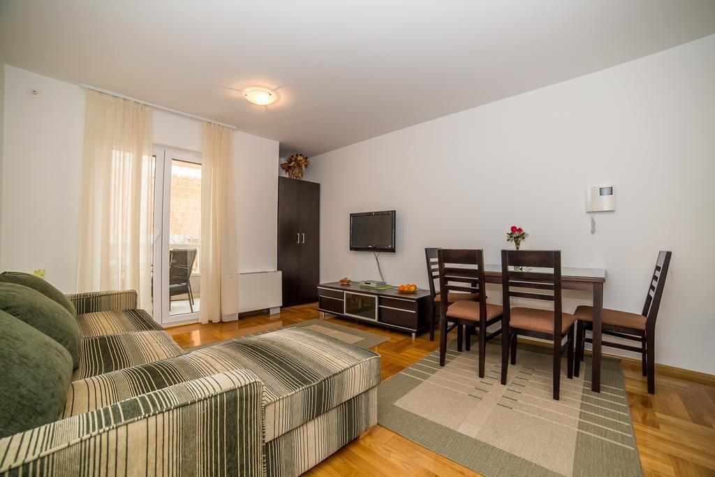 Apartments Kristina Makarska Ngoại thất bức ảnh