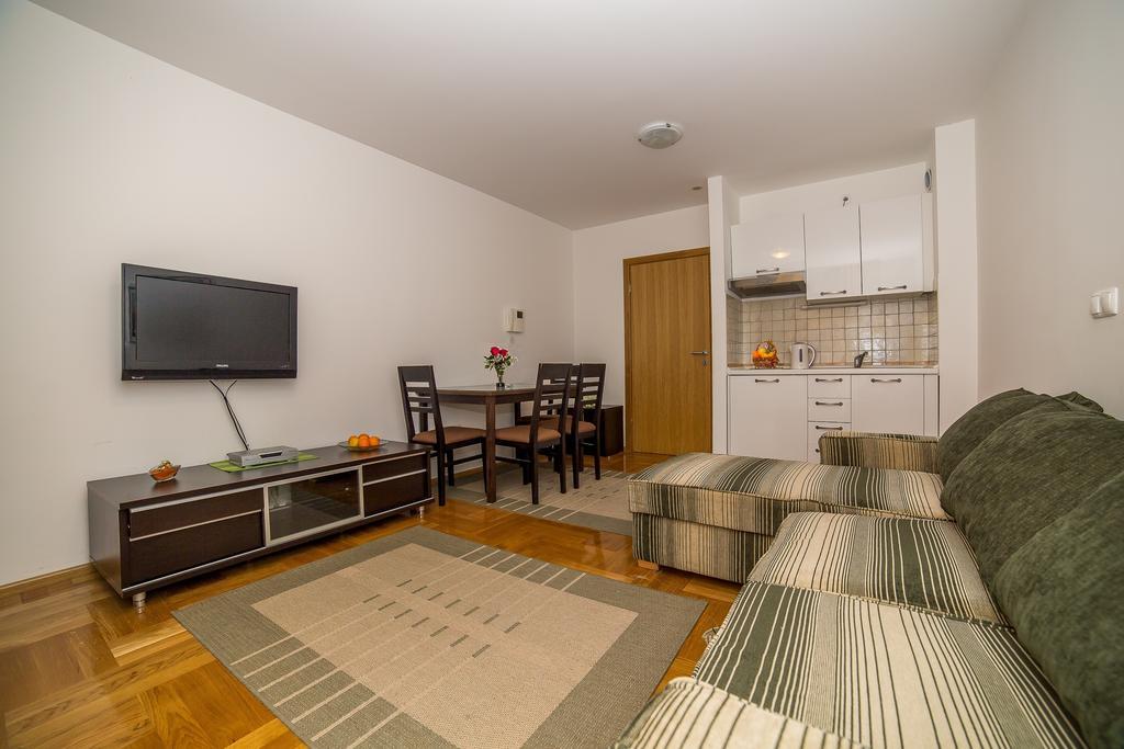 Apartments Kristina Makarska Ngoại thất bức ảnh