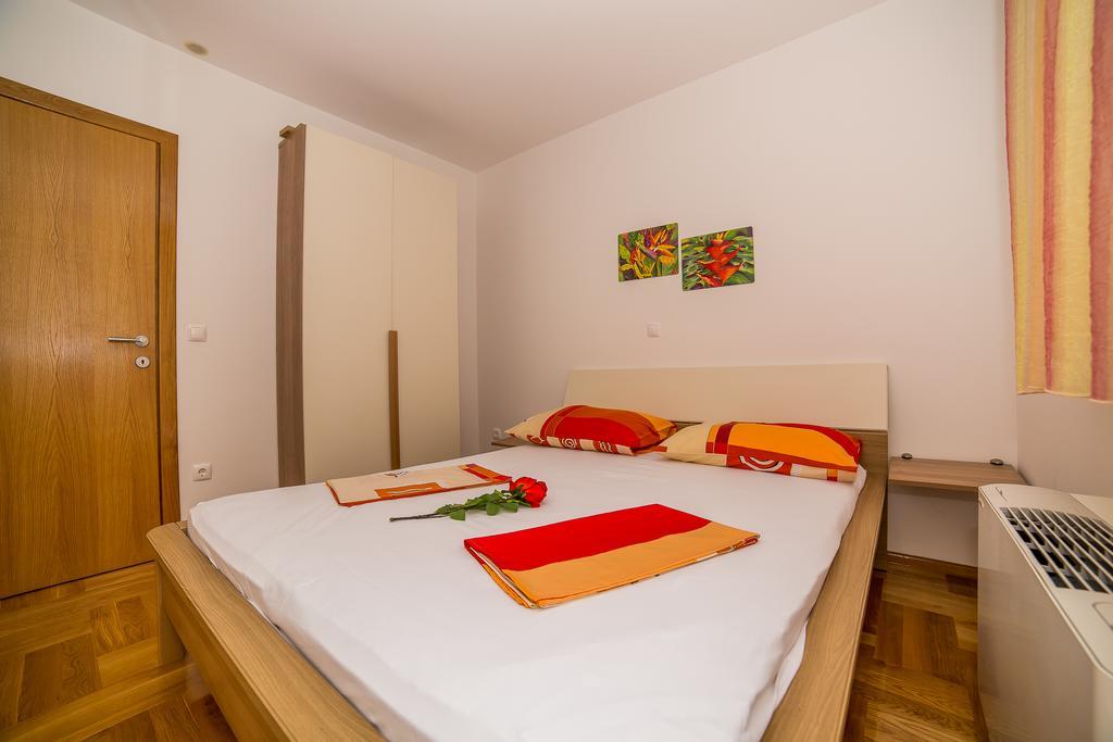 Apartments Kristina Makarska Ngoại thất bức ảnh