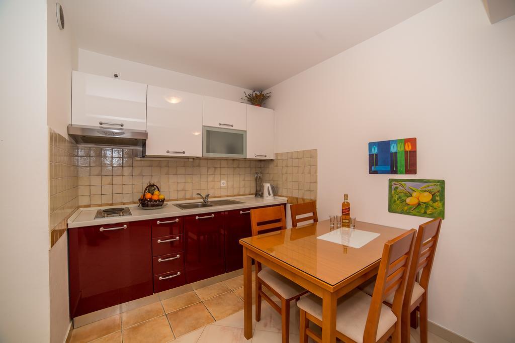 Apartments Kristina Makarska Ngoại thất bức ảnh