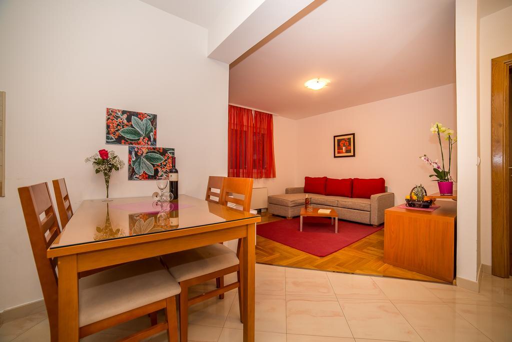 Apartments Kristina Makarska Ngoại thất bức ảnh