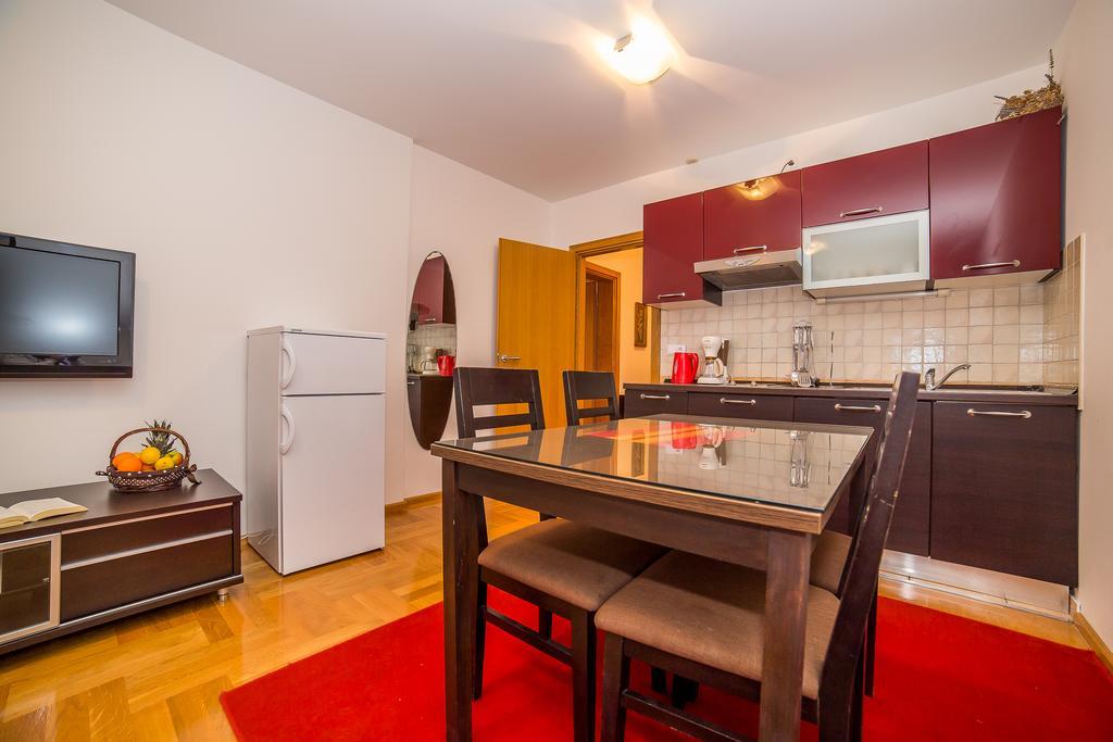 Apartments Kristina Makarska Ngoại thất bức ảnh