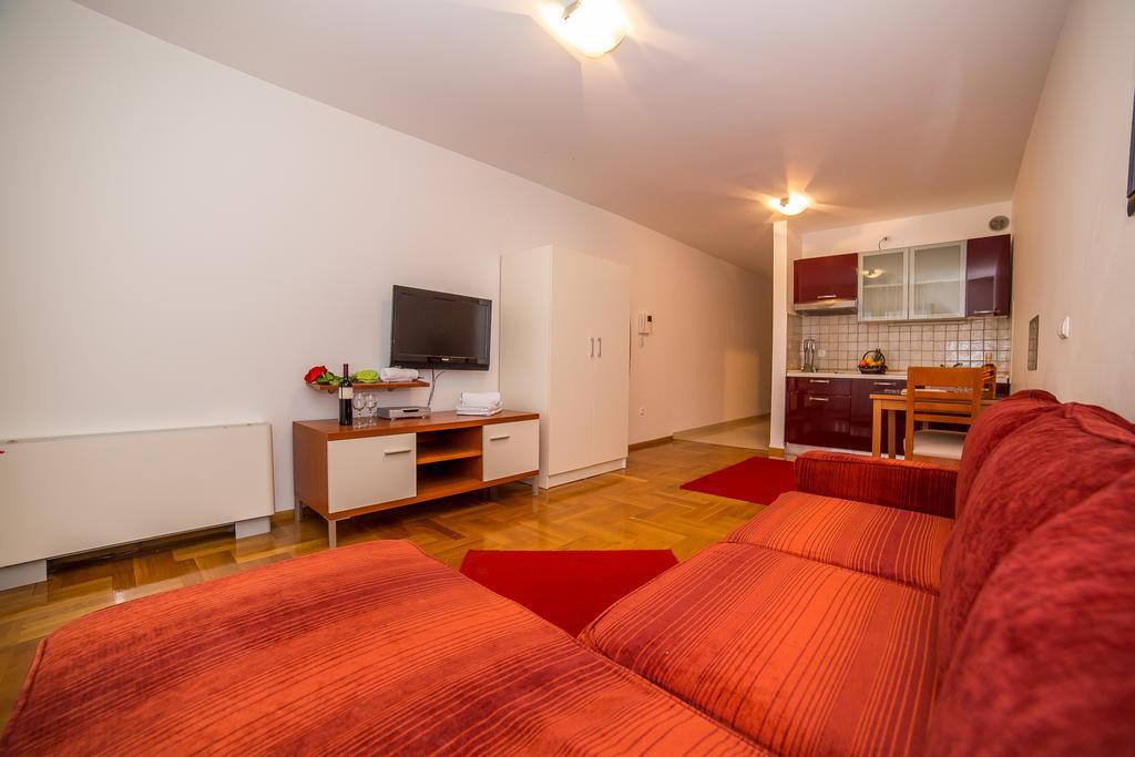 Apartments Kristina Makarska Ngoại thất bức ảnh
